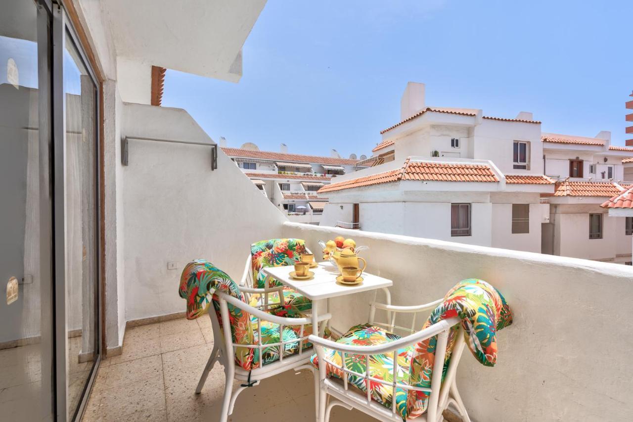 Apartment В Playa De Las Americas Екстериор снимка